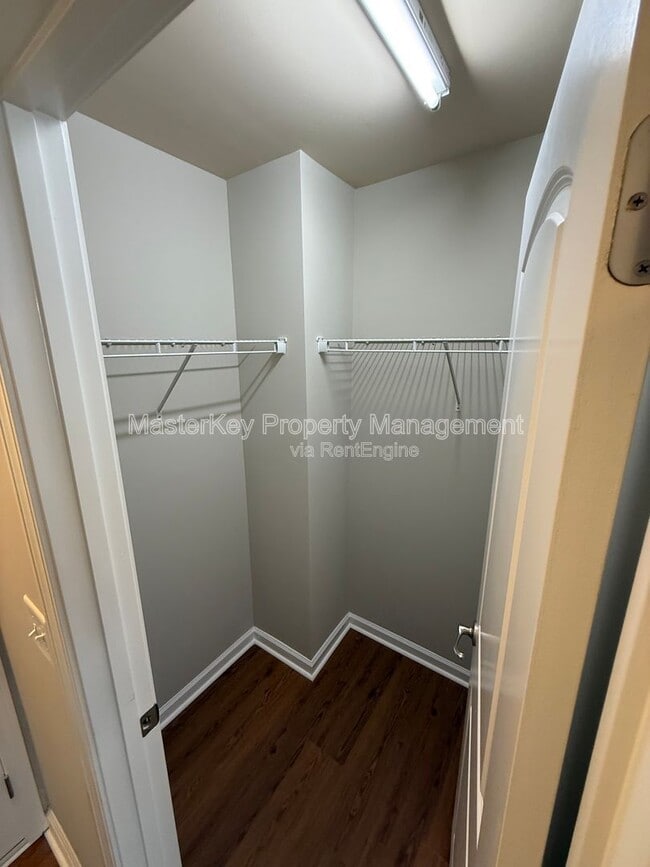 Building Photo - 9312 Lennox Laurel Cir