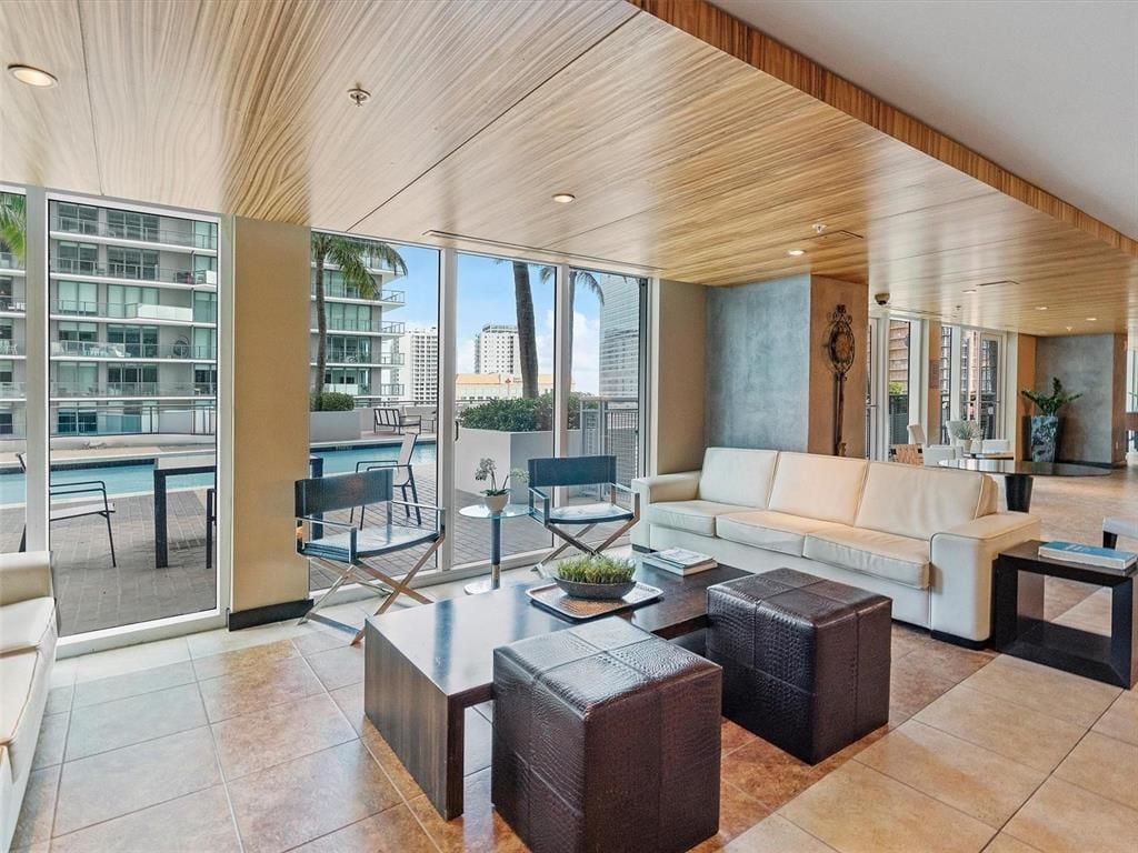 Building Photo - 60 SW 13th St