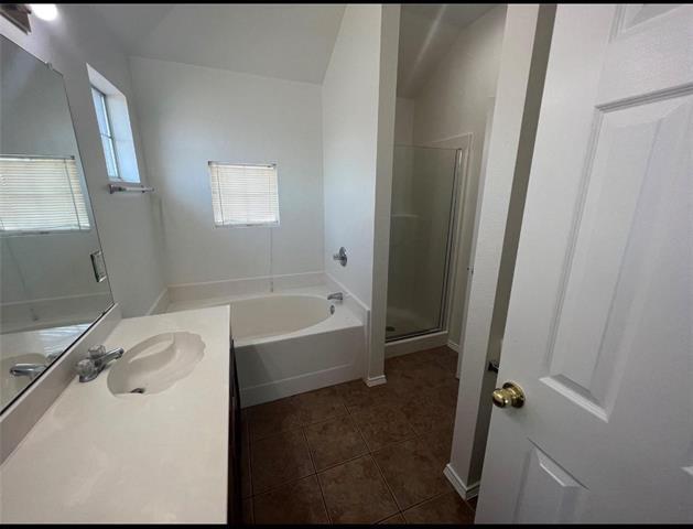 Building Photo - 2400 Rushing Springs Dr