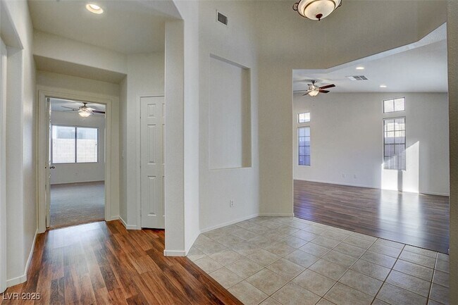 Building Photo - 8113 Slate Falls St