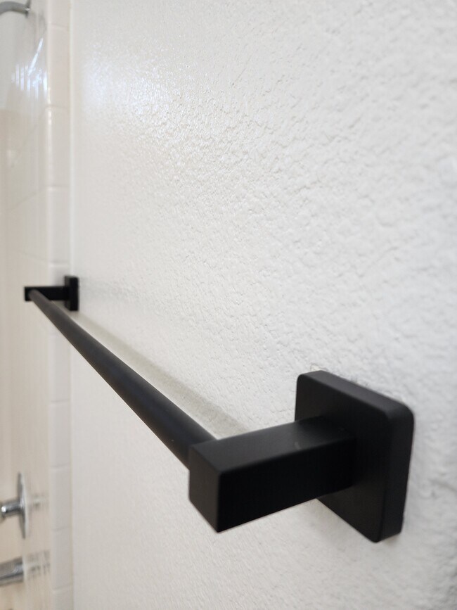 Building Photo - 929 Dusty Creek St