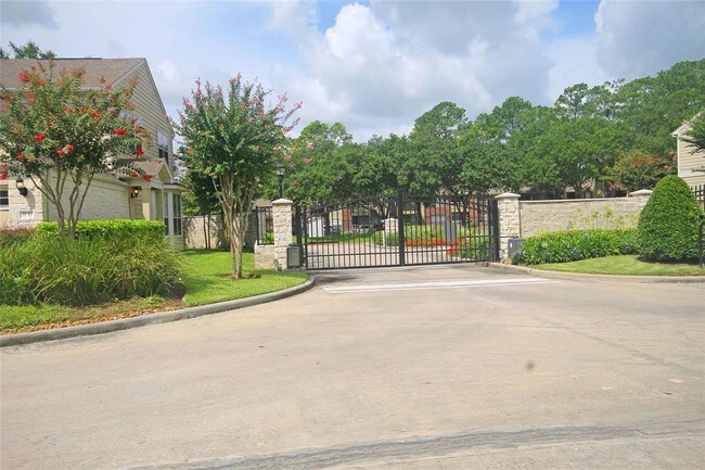 Building Photo - 13600 Breton Ridge St