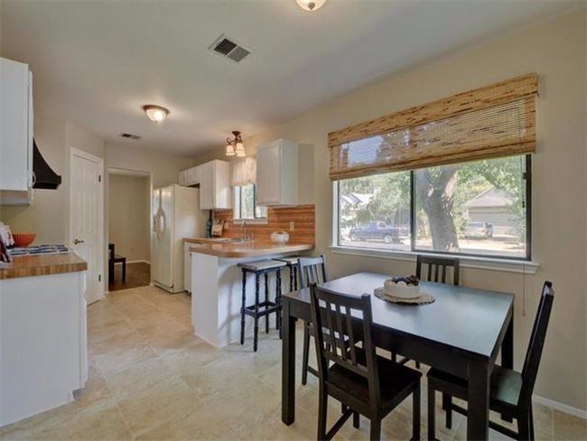 Building Photo - 7601 Hawkeye Dr