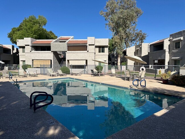 Building Photo - Affordable Luxury in a Gated Community