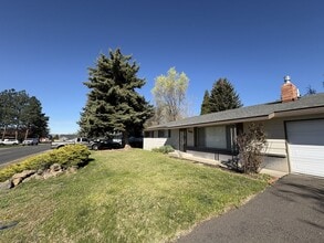 Building Photo - 3 Bedroom, 2 bath house