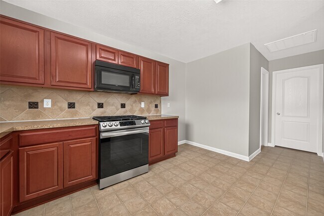 Building Photo - 18403 Tupper Bend Ln