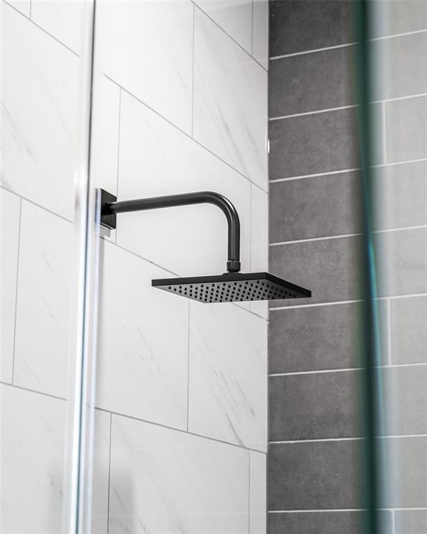 Building Photo - 24419 SW Kingsway Cir