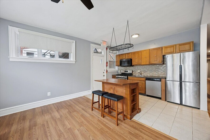 Building Photo - 5235 Wissahickon Ave