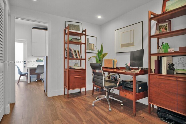 Building Photo - 6111 SW 86th St