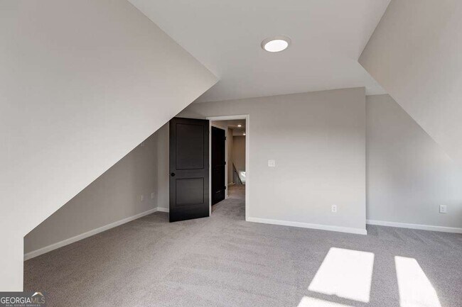 Building Photo - 140 Cedar Pk Wy