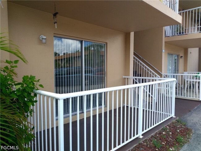 Building Photo - 1830 Maravilla Ave