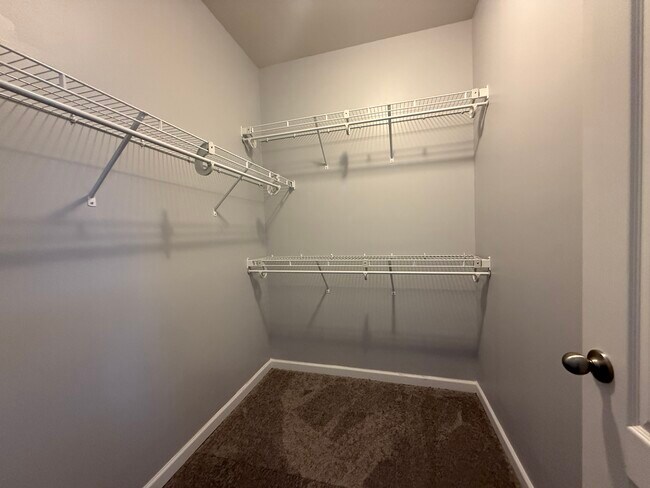 Building Photo - 4721 Six Forks Dr