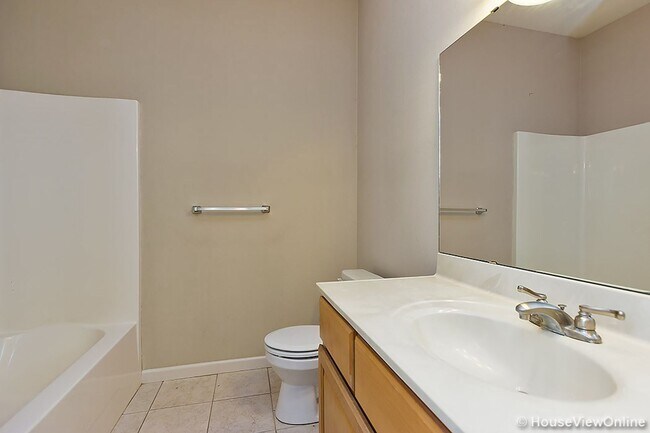 Building Photo - Duplex in Cape Girardeau
