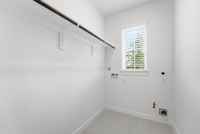 Building Photo - 11215 Leaf Shelter Ln