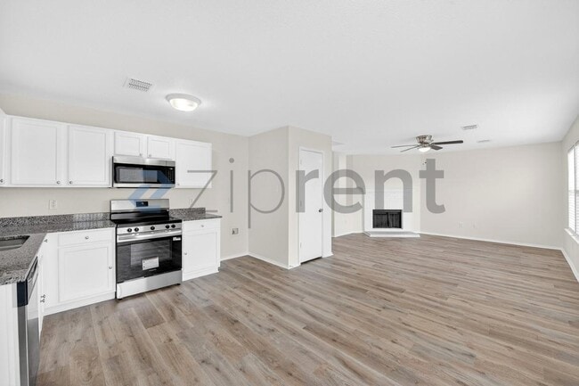 Building Photo - 1626 White Oak Rd