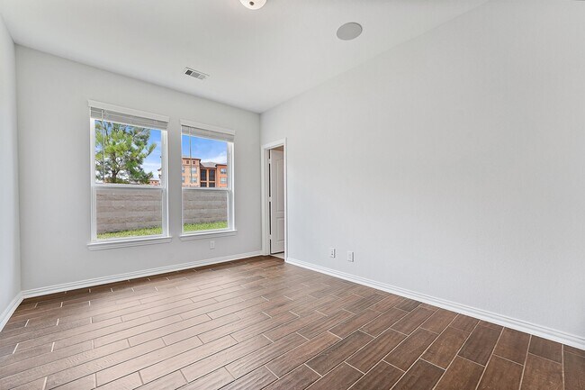 Building Photo - 3331 Harmony View Ln