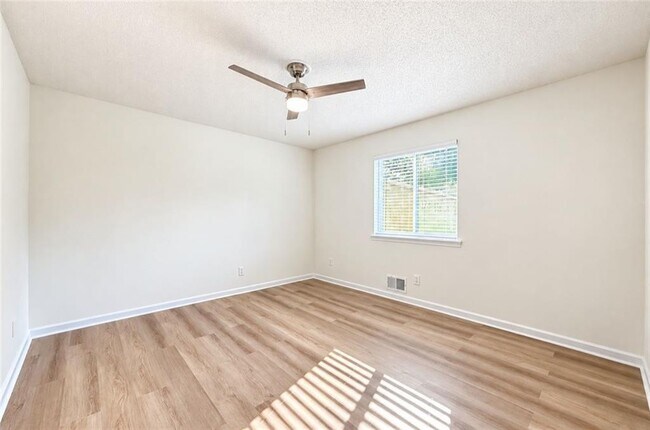 Building Photo - 1659 Almand Creek Dr SW