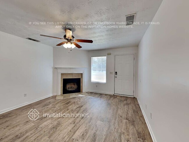 Building Photo - 385 Crestfield Cir