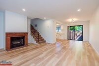 Building Photo - Beautiful Townhouse | Remodeled | Private ...