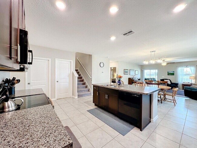 Building Photo - 11116 Sage Canyon Dr.