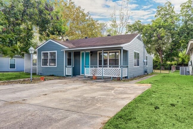 Primary Photo - 1236 San Felipe St