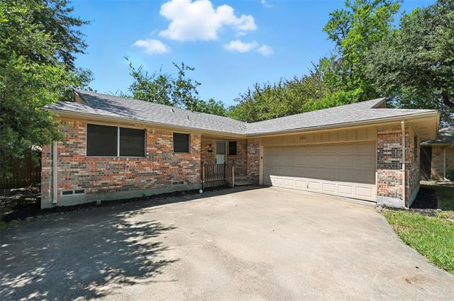 Primary Photo - 107 Belden Cir