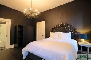 Building Photo - 310 E Henry St