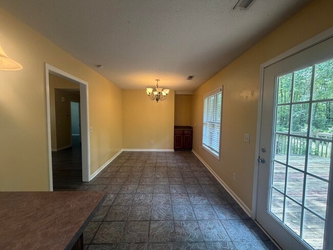 Building Photo - 30 Spanish Moss Cir