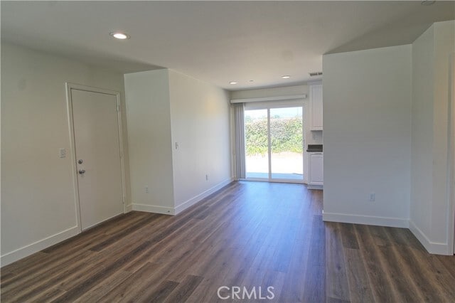 Building Photo - 34646 Pinewood Ct