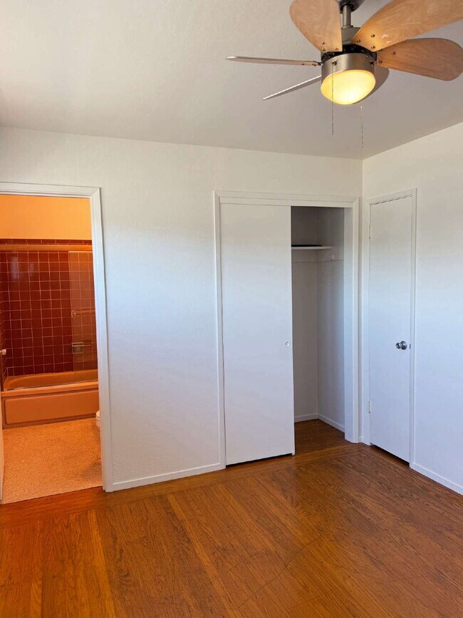 Building Photo - Charming 1BD/1BA Apartment Near Sonoma Plaza - Available Now.