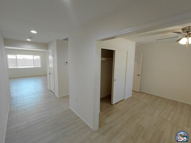 Building Photo - 485 Palomino Ct