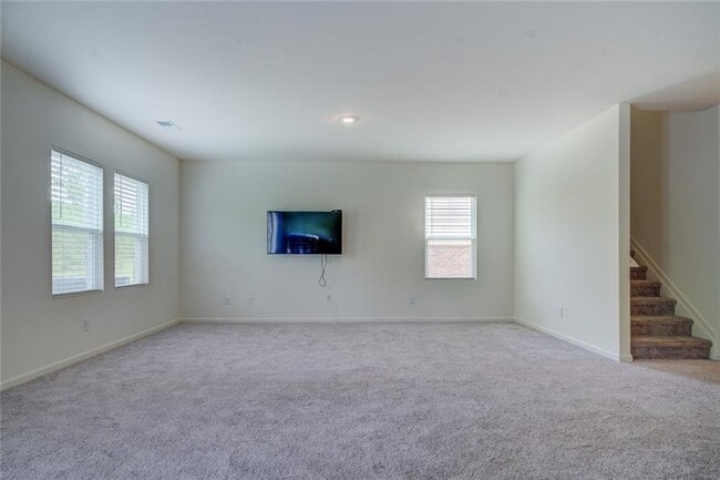 Building Photo - 7061 Rochford Dr