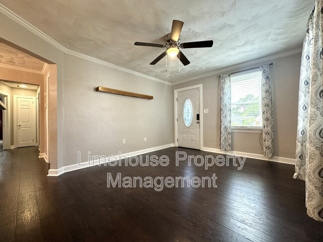 Building Photo - 809 Cambridge Ave