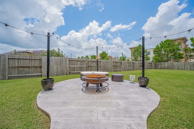 Building Photo - 4227 Lodge Ranch Ct