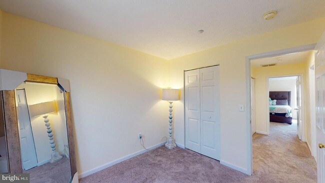 Building Photo - 12021 Calico Woods Dr