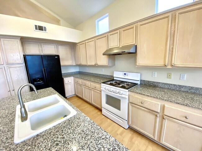Building Photo - Perfect family home in Rhodes Ranch guard ...