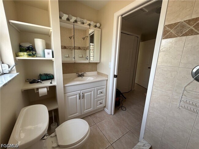 Building Photo - 4320 Pine Lake Rd