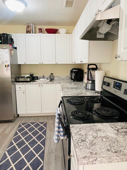 Building Photo - 3902 Westview Ave