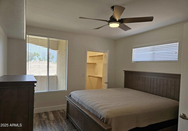 Building Photo - 2134 E Broadway Rd