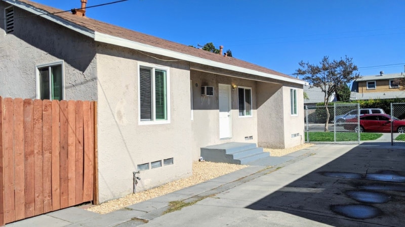 Primary Photo - 1604 N H St
