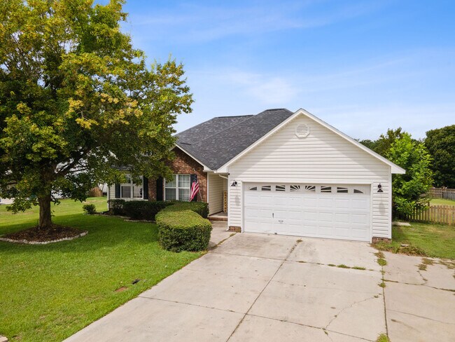 Building Photo - 202 Weeping Hollow Ct