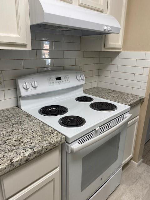 Building Photo - 17331 Red Oak Dr