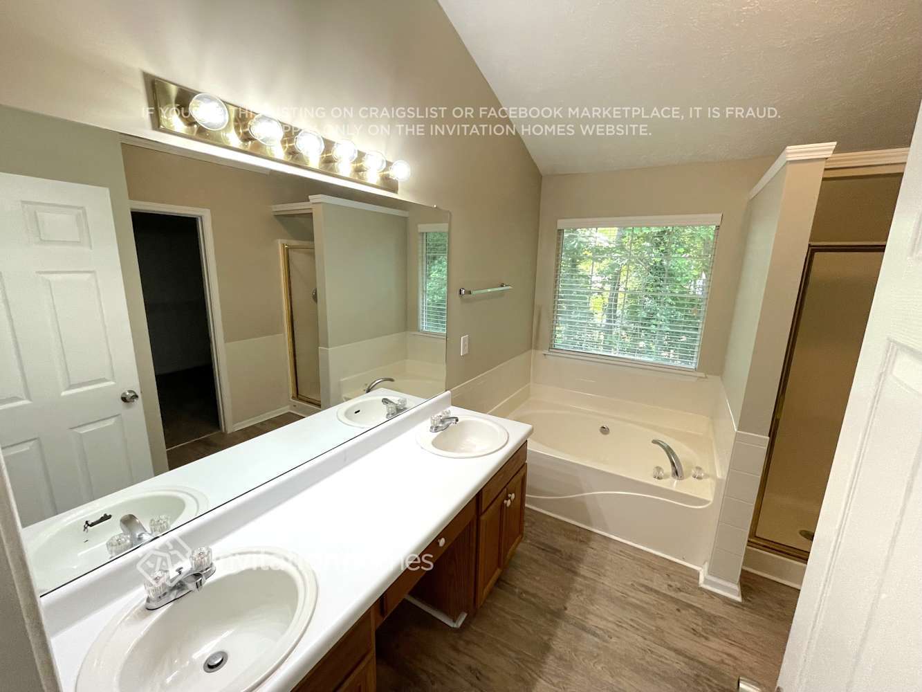 Building Photo - 3344 Vineland Dr SW