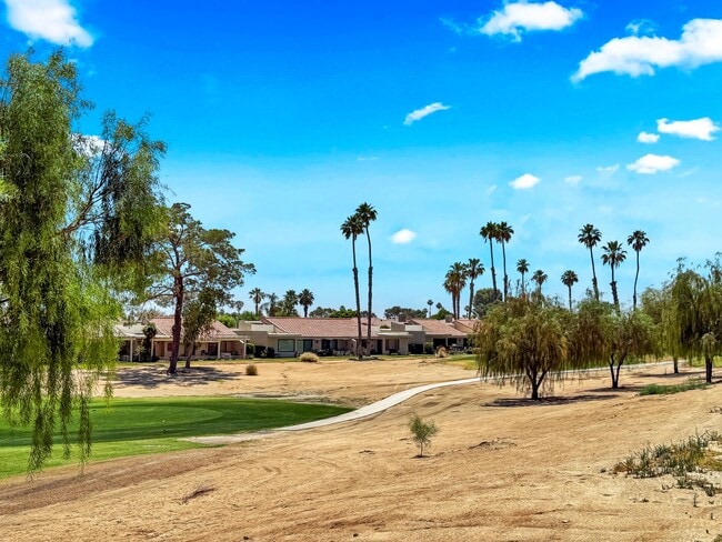 Building Photo - 40492 Bay Hill Way