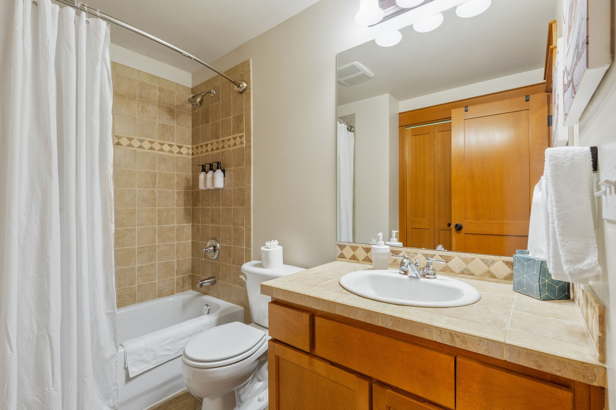 Building Photo - 3006 SW Hinds St