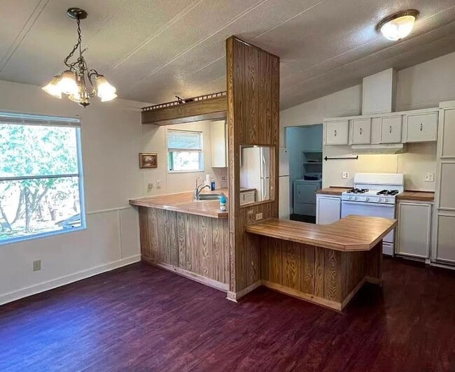 Building Photo - 1103 Lipan Trail