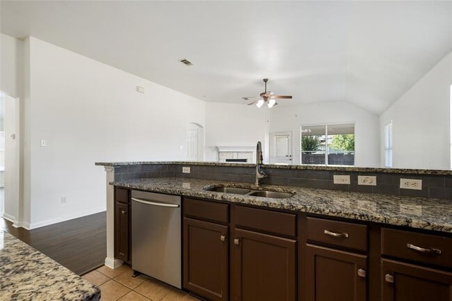 Building Photo - 3704 Pine Needle Cir