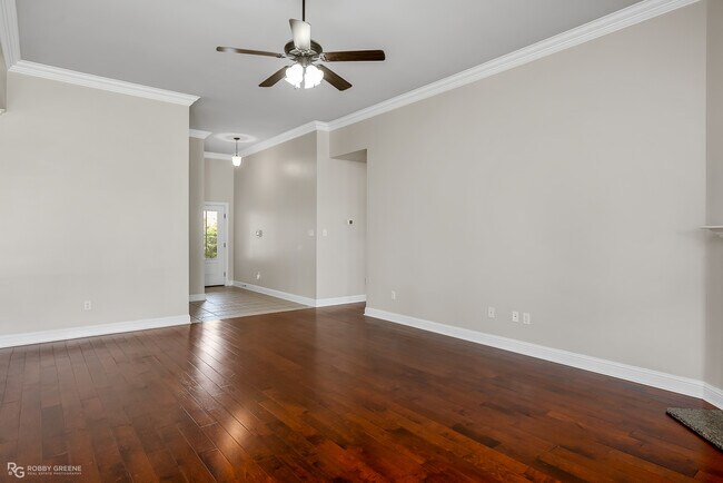 Building Photo - 1028 Maize St