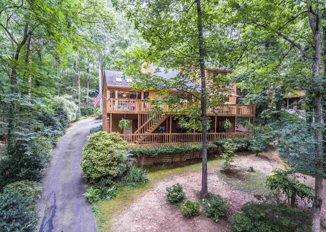 Building Photo - 2520 Rockbridge Rd NW