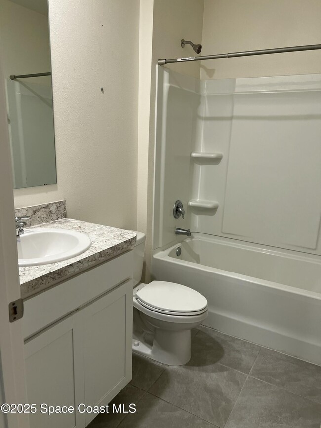 Building Photo - 1371 McFarland Dr